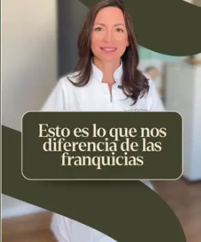 Profesional de SEEDA Depilación Láser en la clínica de Chiclana